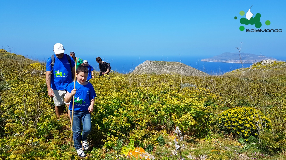 002 escursione sui crinali d Favignana