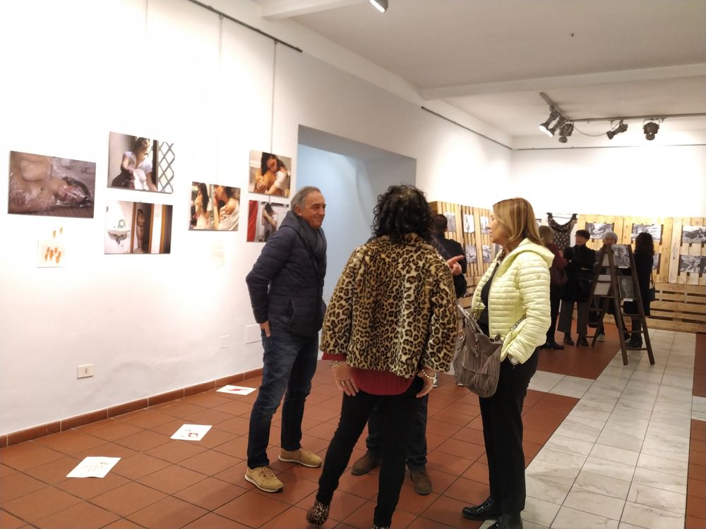 mostra iso donne3