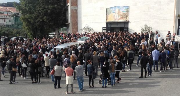 funerale raffaella 2