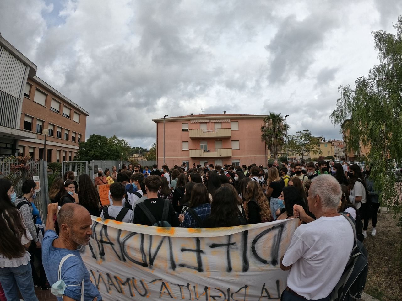 Protesta docenti No green pass 1