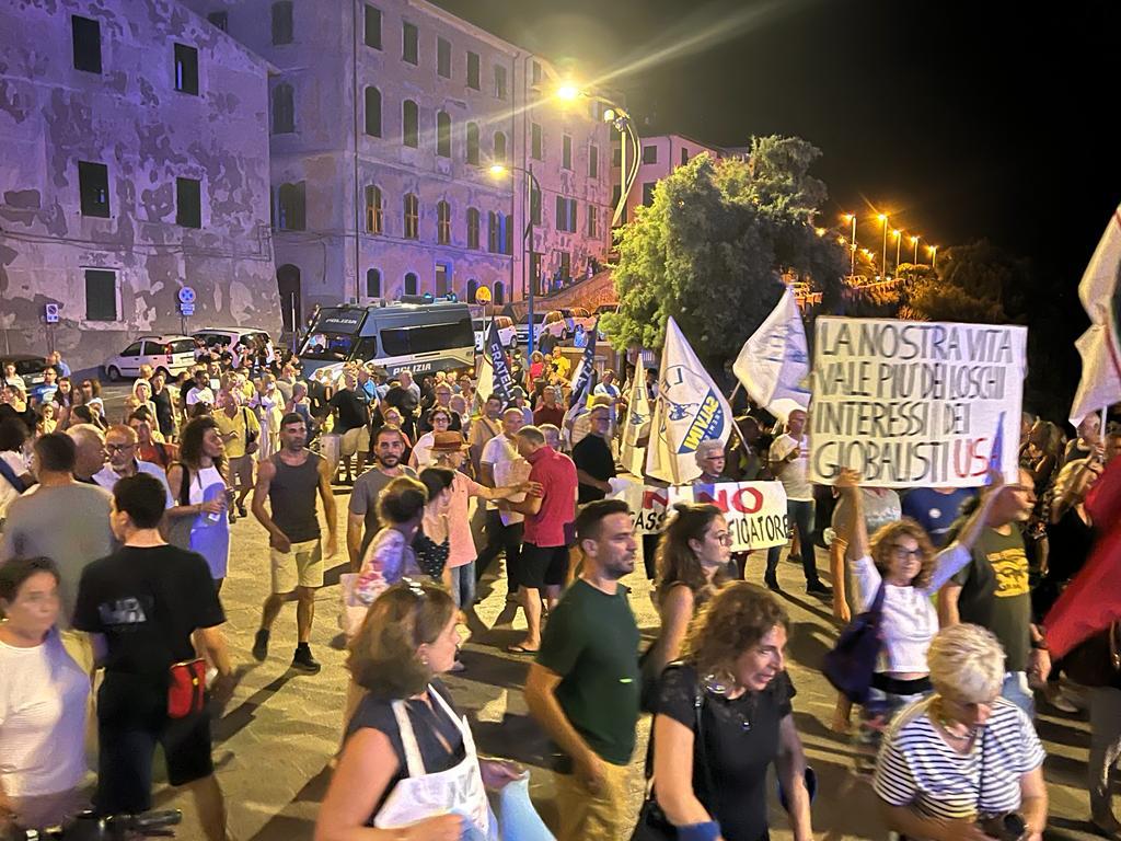 manifestazione piombino 30 luglio (23)