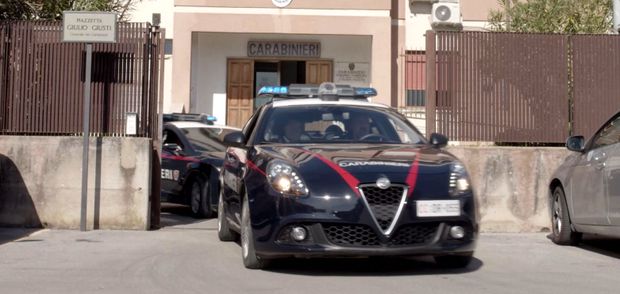 carabinieri blitz 620