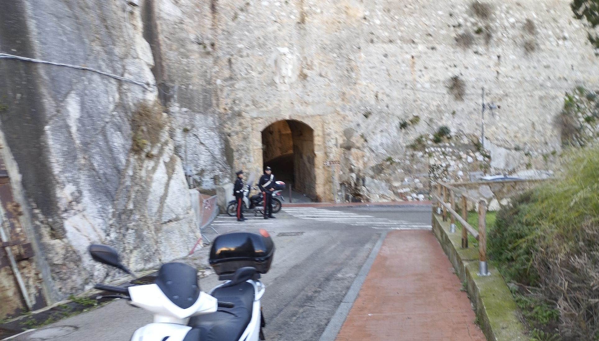 carabinieri porta a terra omicidio