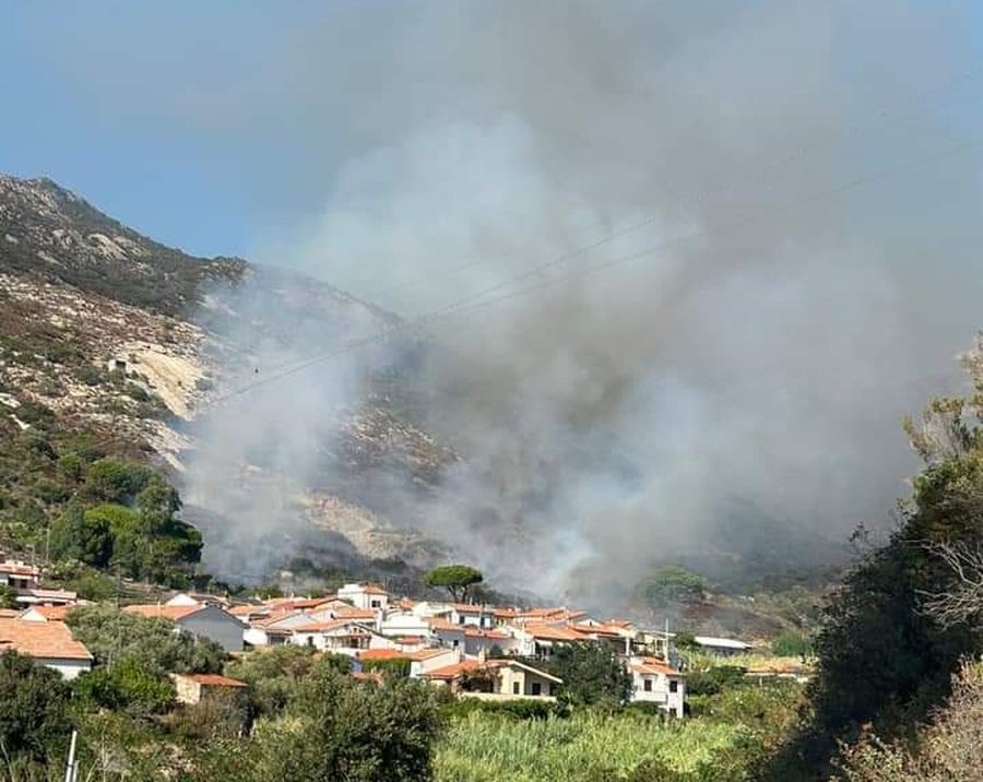 incendio pomonte 10.08 2