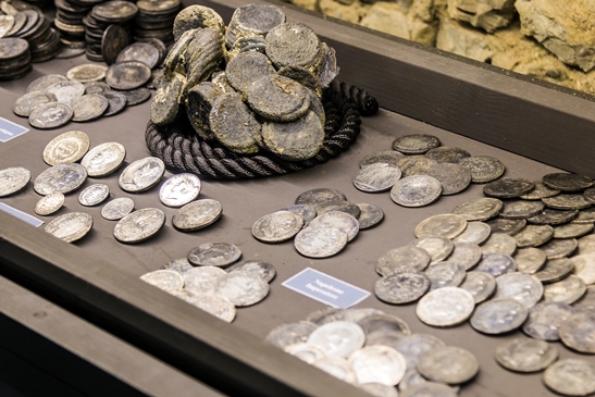 Alcune immagine del tesoro del Polluce conservato al museo di Capoliveri (2)