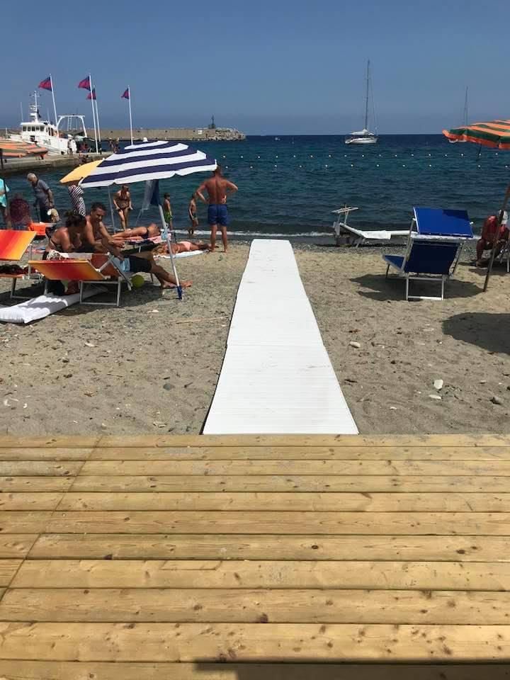 spiaggia disabili2