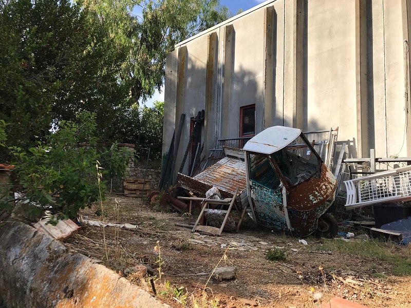 Centro di raccolta rifiuti a Porto Azzurro 12