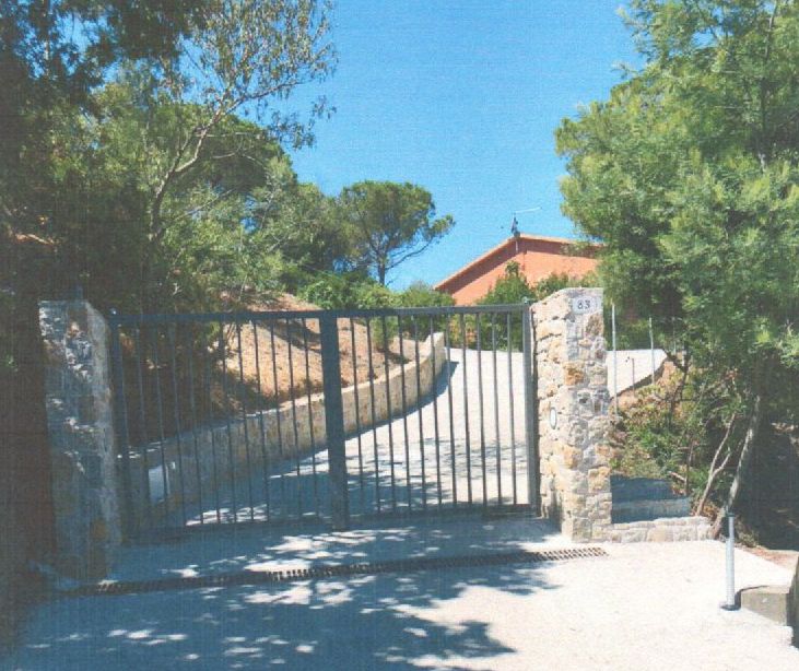 acquaviva cancello villa