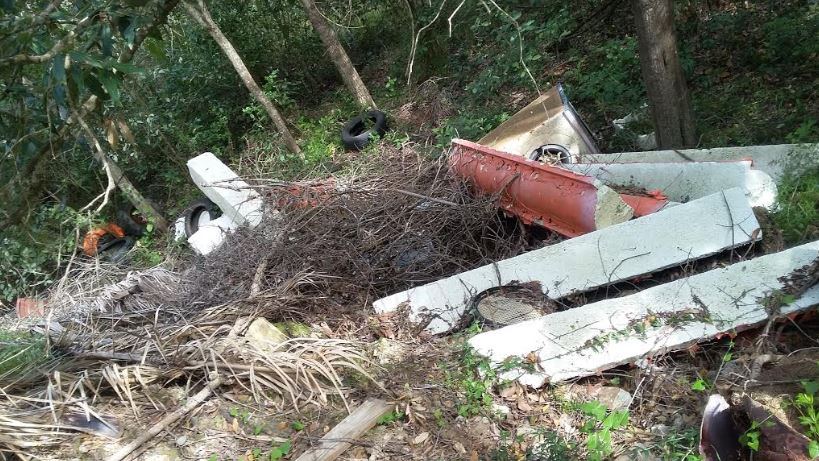 Monte Fabbrello discarica 01