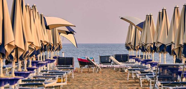 spiaggia ombrellone stabilimento 620