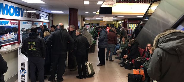 passeggeri bloccati a piombino 620