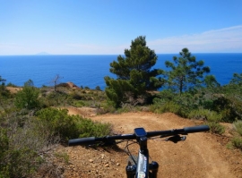 Cicloescursione con il CAI Elba sulle vie del ferro a Capoliveri