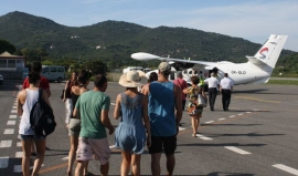 Essere un&#039;isola si, essere isolati no Continuità territoriale da compiere aeroporto e porti, meeting su futuro