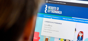 Taglio del reddito di cittadinanza (675 in Provincia di Livorno), la protesta dei sindacati