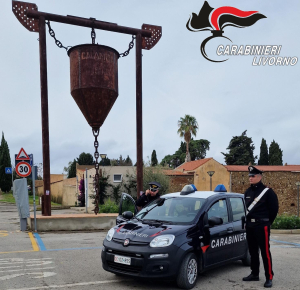 Capoliveri: individuato e denunciato dai Carabinieri il presunto autore di un furto all’interno di un’auto in sosta