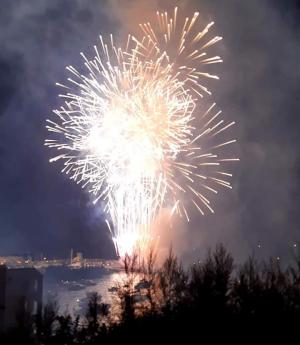 La Santa Chiara divisa, tra la celebrazione religiosa e la festa