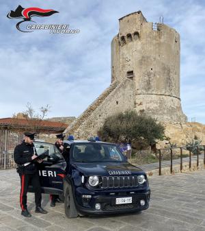 Gravi minacce (sembra pure con coltello) ad un turista, denunciato dai Carabinieri a Marciana Marina