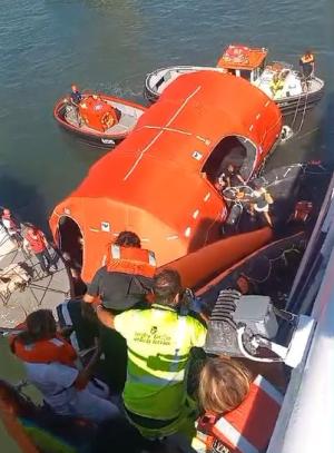 Incendio su un traghetto della Corsica Ferries  per l&#039;Elba. Nave ricondotta a Piombino si evacuano passeggeri