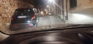 Fotonotizia: Parcheggio selvaggio in centro storico