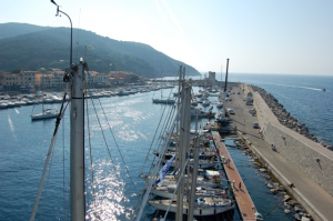 Marciana Marina perde la Bandiera Blu per le spiagge ma riconferma il riconoscimento per l’approdo turistico