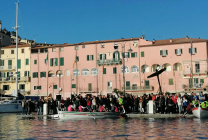 Successo del &#039;Palio marinaro dei rioni ferajesi&#039;