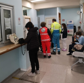 La ASL seleziona volontari per l’accoglienza della cittadinanza agli Hub Vaccinali anti Covid