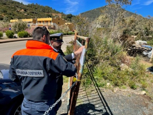 Deposito incontrollato di rifiuti a Rio Marina. Sequestro della Guardia Costiera