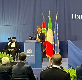 Il ricercatore elbano Daniele Mazzei interviene alla presenza di Mattarella  a Pisa