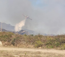 Incendio domato, in corso le operazioni di bonifica