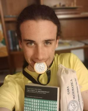 L&#039;elbano Simone Melis premiato in Regione dopo la medaglia d&#039;Argento alle Olimpiadi di Matematica