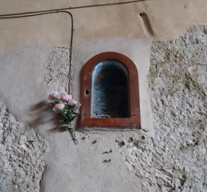 Fotonozia: sparita la Madonnina del tunnel di Porta a Terra