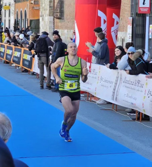 Matteo Anselmi 6° assoluto alla Maratona di Pisa