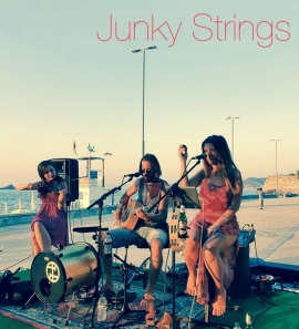 I Junky Strigs in concerto a Marina di Campo