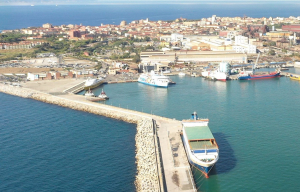 Una nave-rigassificatore nel porto di Piombino?  il Sindaco afferma che chiederà garanzie