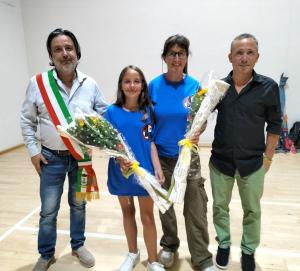 Le congratulazioni di Capoliveri a Ginevra Costa per l&#039;argento ai campionati europei di tiro con l&#039;arco