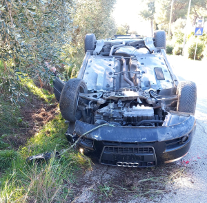 Si ribalta con l&#039;auto nei pressi di Lacona, trasferito con Pegaso a Cisanello