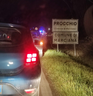 Scontro tra auto in località Marmi, tre feriti