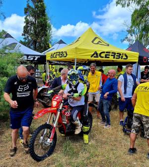 Minienduro e Mototerapia, l&#039;evento promosso da Pierini School, Incontriamoci in Diversi e Lions Club