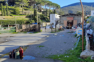 Dopo l&#039;incendio del capannone marinese, le domande poste dalla minoranza al Sindaco