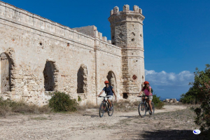 Speciale mountain bike o tour storico scientifico all’Isola Pianosa