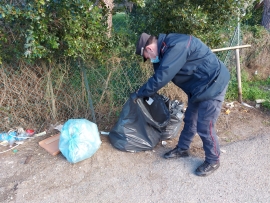 Rifiuti abbandonati, gli interventi dei Carabinieri Forestali con denunce e sanzioni