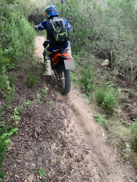 Troppe moto scorrazzano sui sentieri.  CAI e Legambiente: maggiori controlli, con regole certe fuori e dentro il Parco 