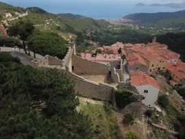 Marciana: aperture serali per il Museo Archeologico e la Fortezza Pisana