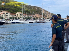 11.500 miglia e 700 controlli; l’impegno del servizio navale delle fiamme gialle elbane