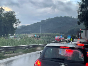 Incidente alla Valdana, un ferito. Traffico bloccato per circa 2 ore