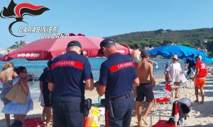 Spiagge elbane affollate. I Carabinieri rafforzano i controlli sia in mare che sulla costa