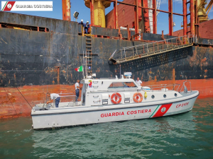 Nave panamense detenuta in porto a Piombino. Denunciati i responsabili per inquinamento dell’ambiente marino