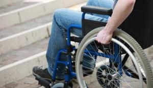 Anziani e persone con disabilità devono essere più tutelati