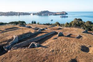 Il sito archeologico delle Grotte in &quot;Vivere il Parco 2025” del Parco Nazionale Arcipelago Toscano