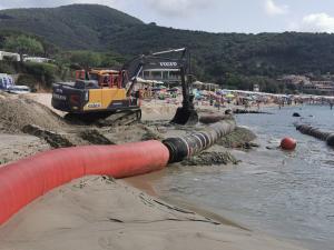 Intervento di ripascimento delle spiagge di Scaglieri e Biodola